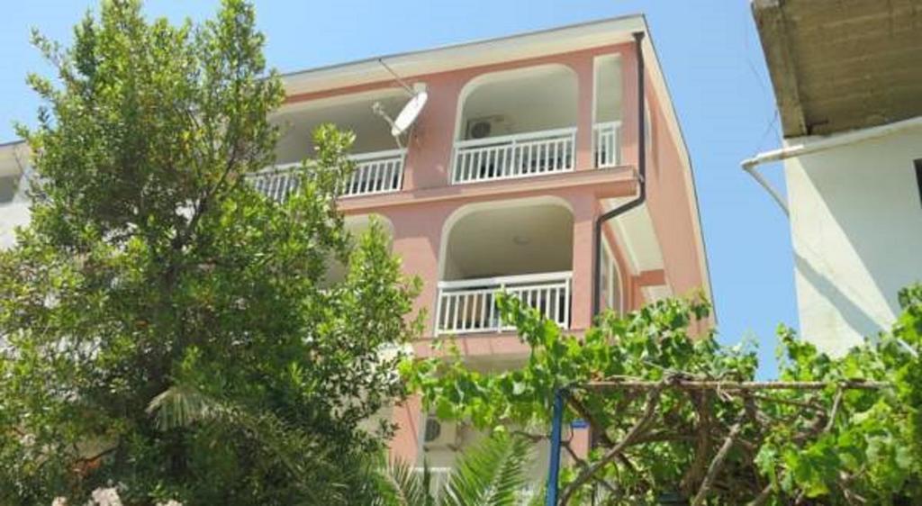 Apartments Rotim Zaostrog Quarto foto